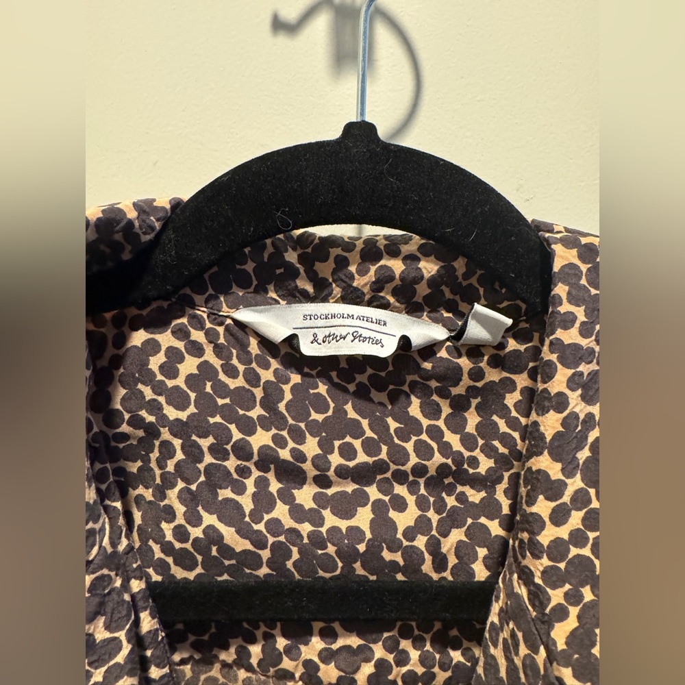 & Other Stories Leopard Print Blouse - Picture 2 of 12